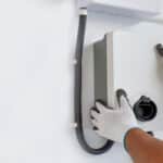 Installation de borne de recharge électrique : tout ce qu’il faut savoir avant de se lancer